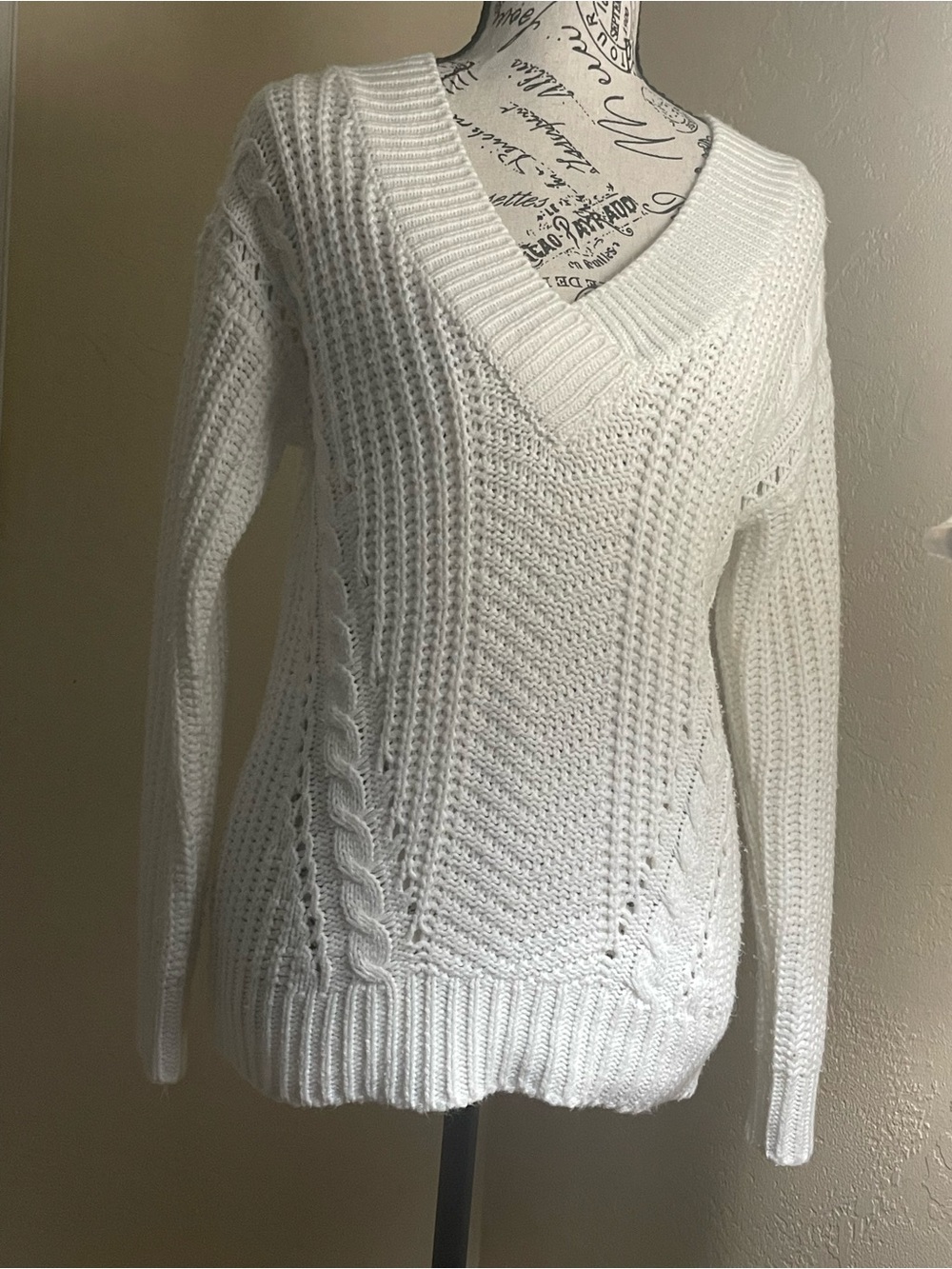 Philosophy White Cable Knit V-Neck Sweater